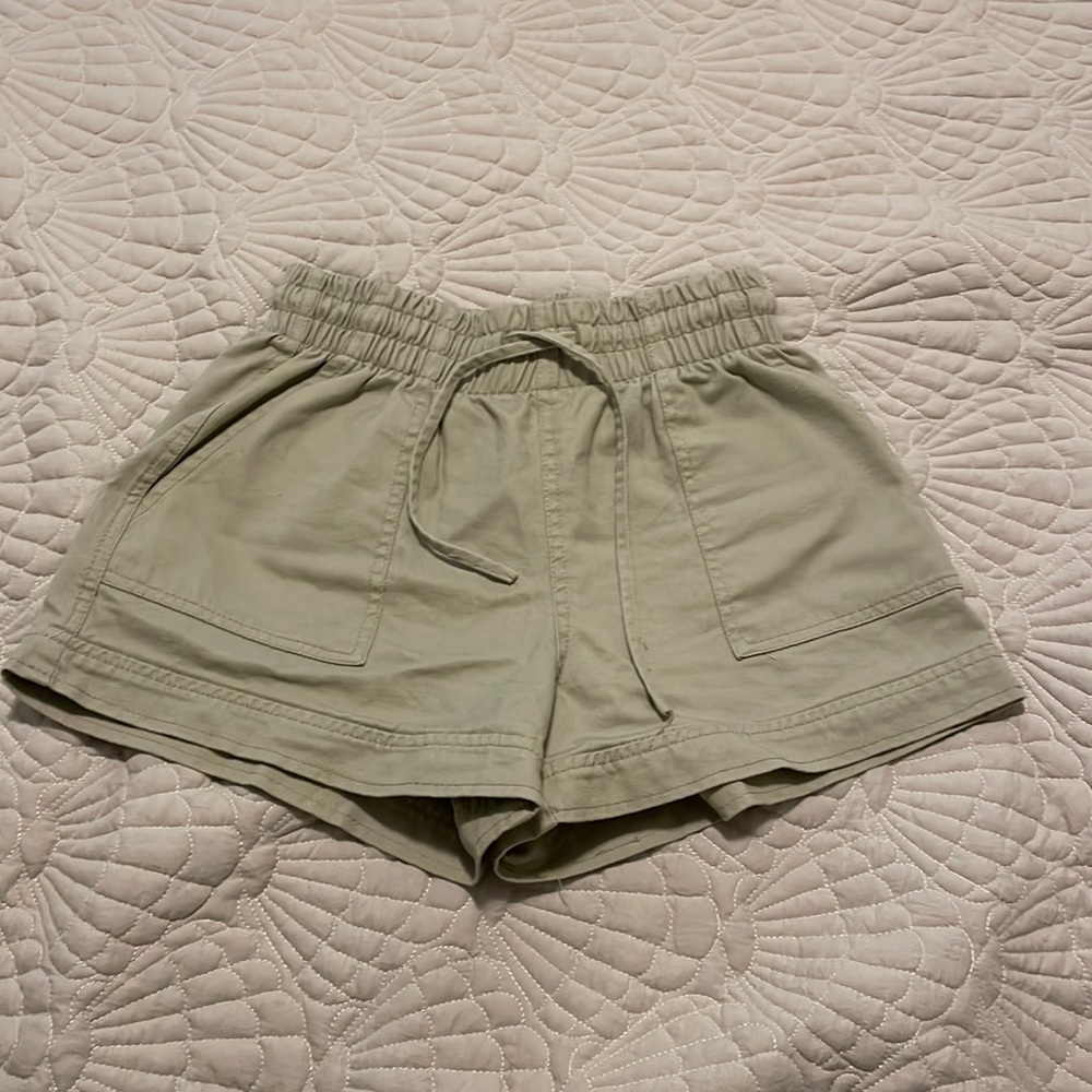 Khaki shorts